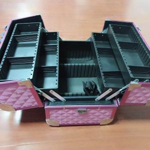 Aluminum Makeup Case with Plastic Trays